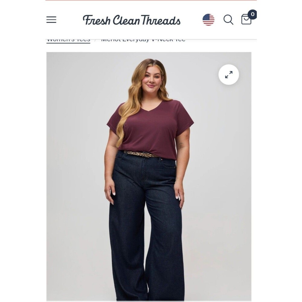 Everyday V-Neck Tee - Burgundy